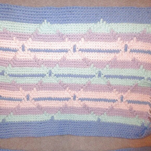 Vintage Hand Crochet 3D Knit Placemats Set Of 2 Table Topper Pastel Boho Hippie - Picture 2 of 7